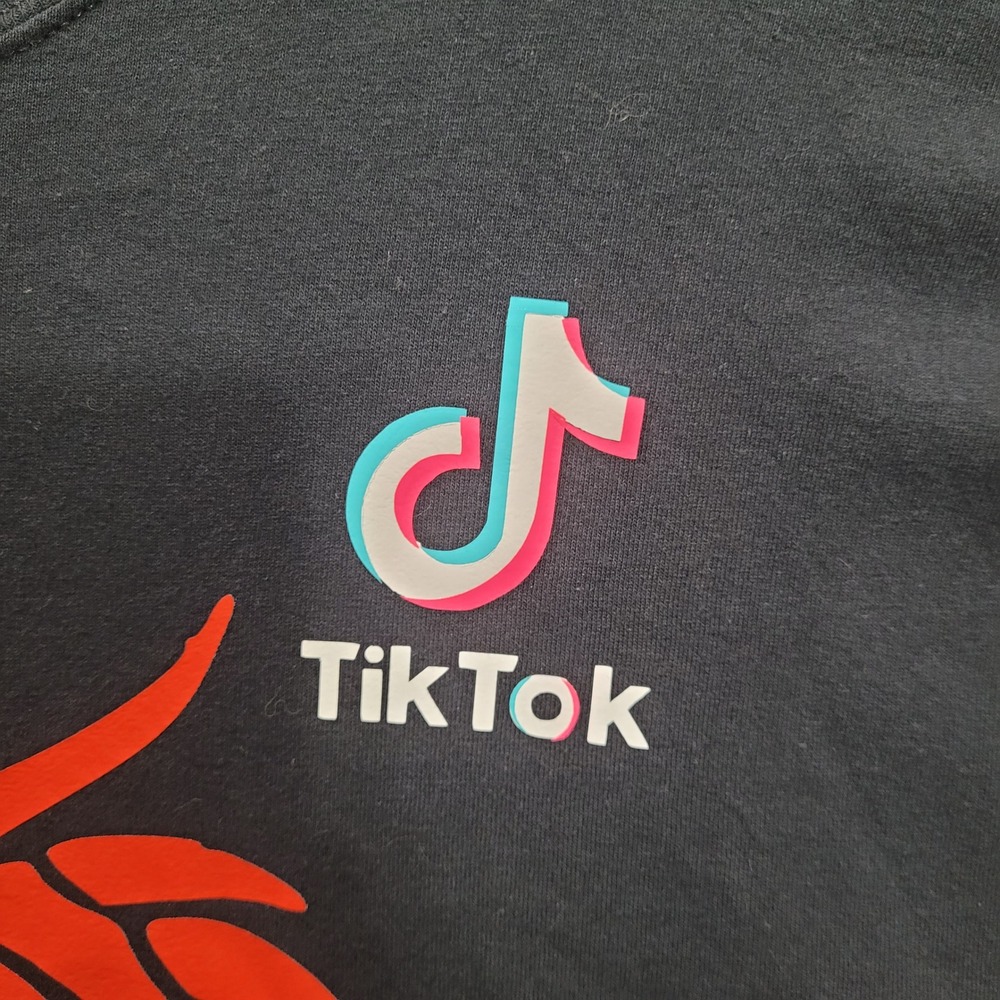 Gildan TikTok Dragon Grow Tribe Black Graphic T-Shirt Mens XL Short Sleeve Tee - Picture 3 of 7